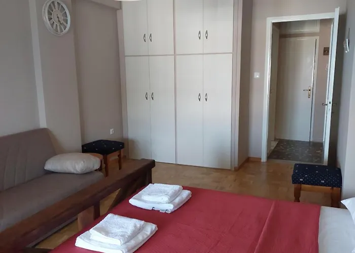 Spyros * PalaiónTsiflíkion